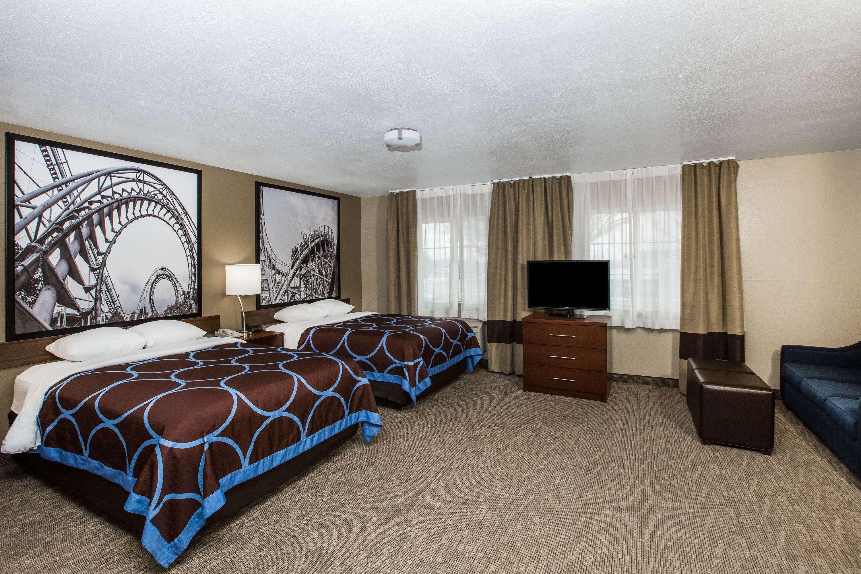 Hotel Super 8 By Wyndham Altoona Zewnętrze zdjęcie
