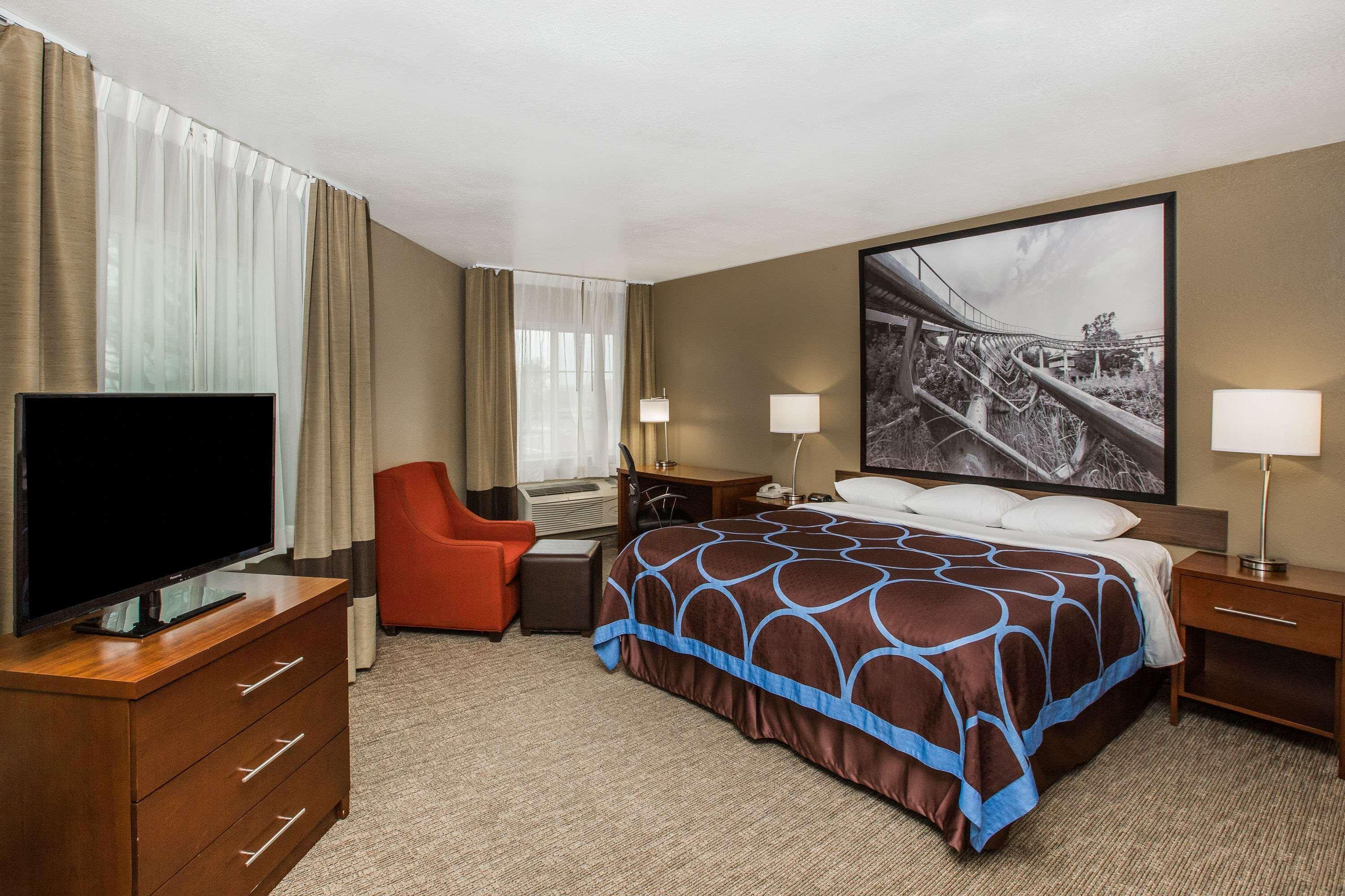 Hotel Super 8 By Wyndham Altoona Zewnętrze zdjęcie