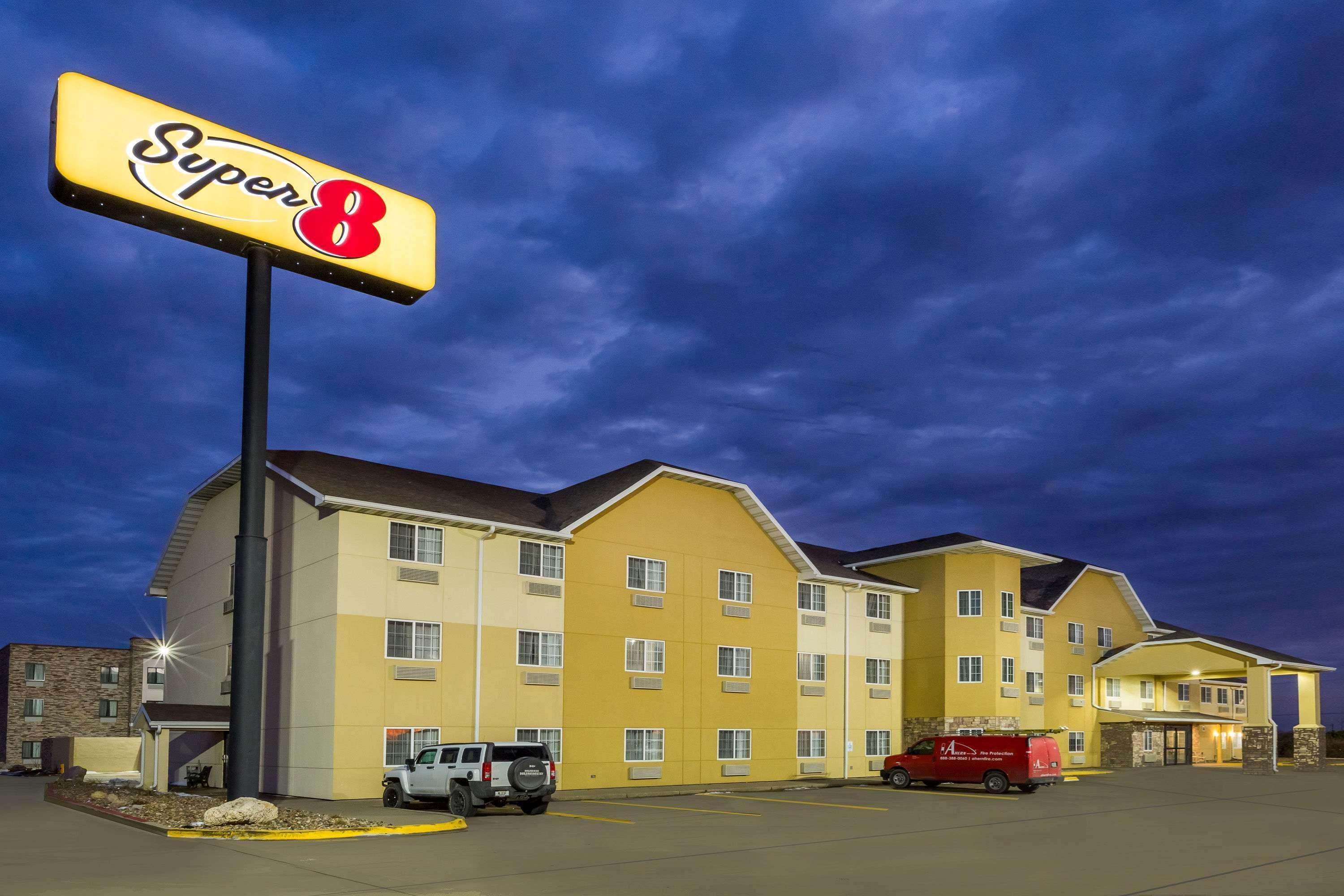 Hotel Super 8 By Wyndham Altoona Zewnętrze zdjęcie